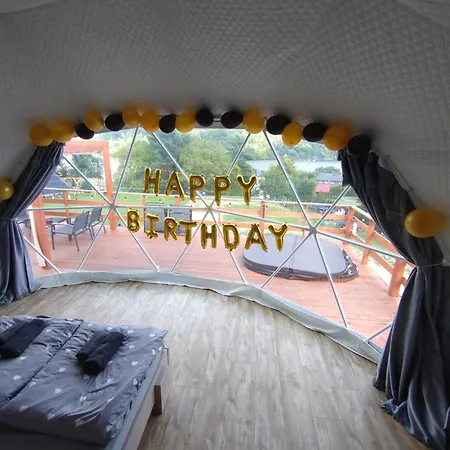 Mb Glamp אוהל מפואר Międzybrodzie Bialskie